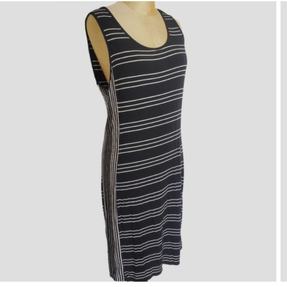 Max Studio Black White sleeveless Striped Dress M